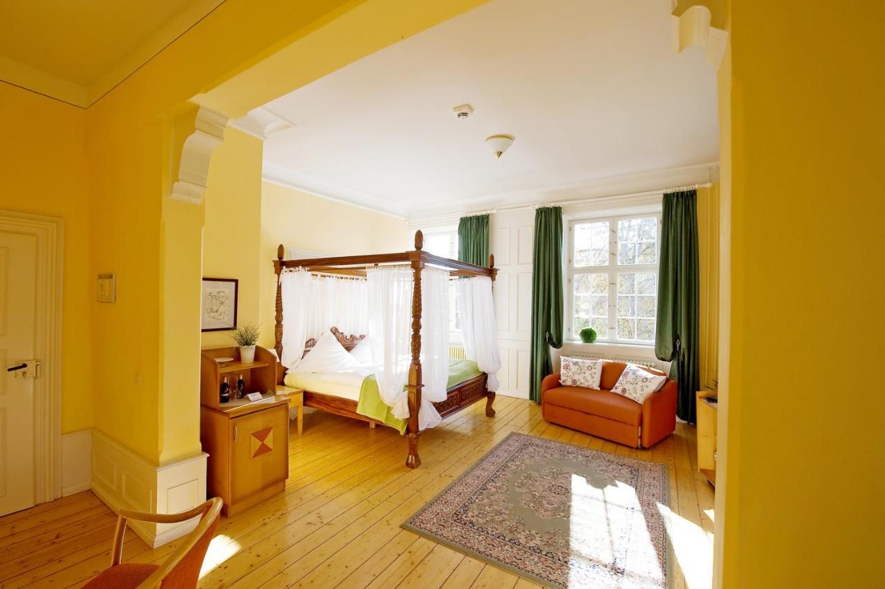 Schlosshotelgedern Luaran gambar